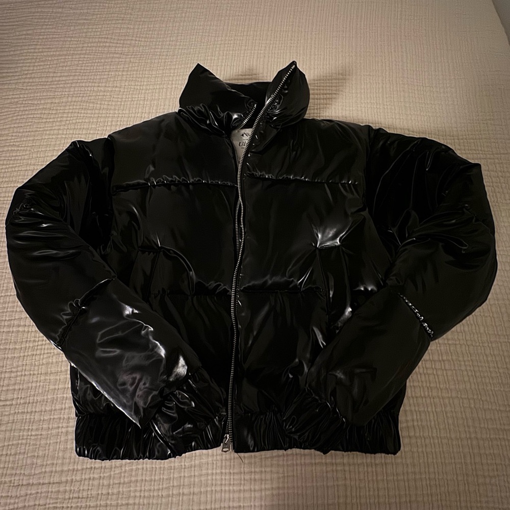 black puffer jacket
